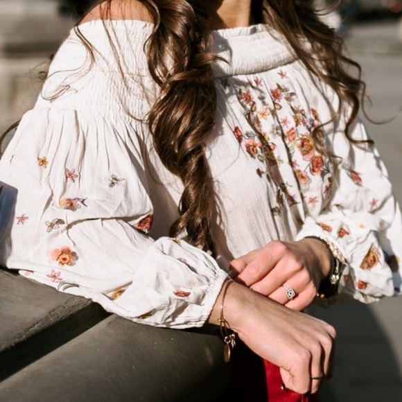 Altar’d State Boho Embroidered Top with Sleeve - Picture 5 of 6